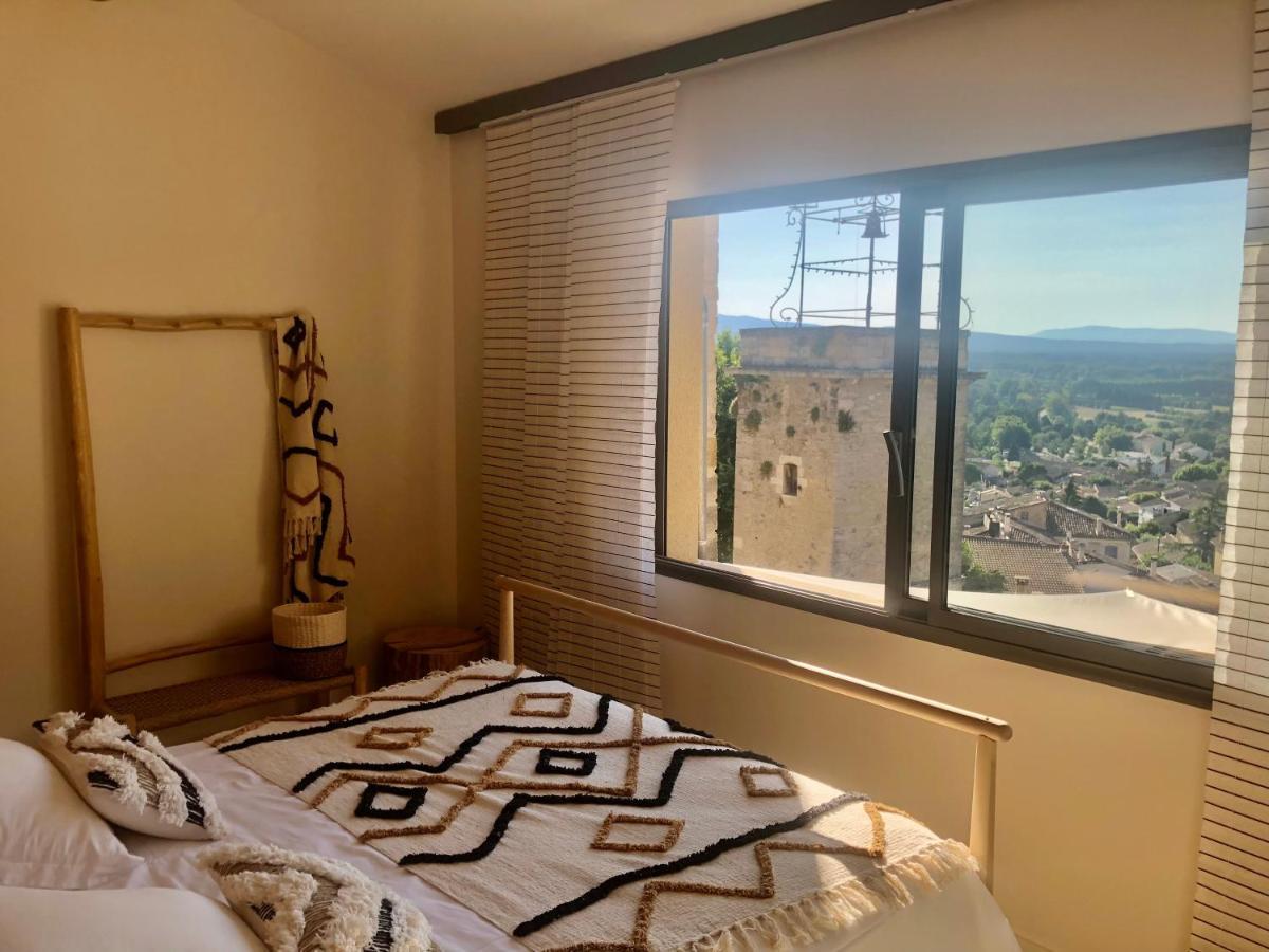 La Tour Carree Bed & Breakfast Châteauneuf-de-Gadagne Eksteriør bilde